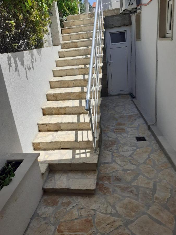 Apartments Slavica Bol Exterior photo